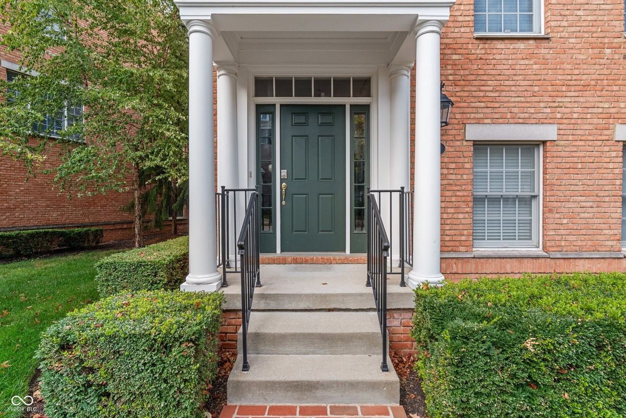 12752 Apsley Lane - Photo 4 of 45