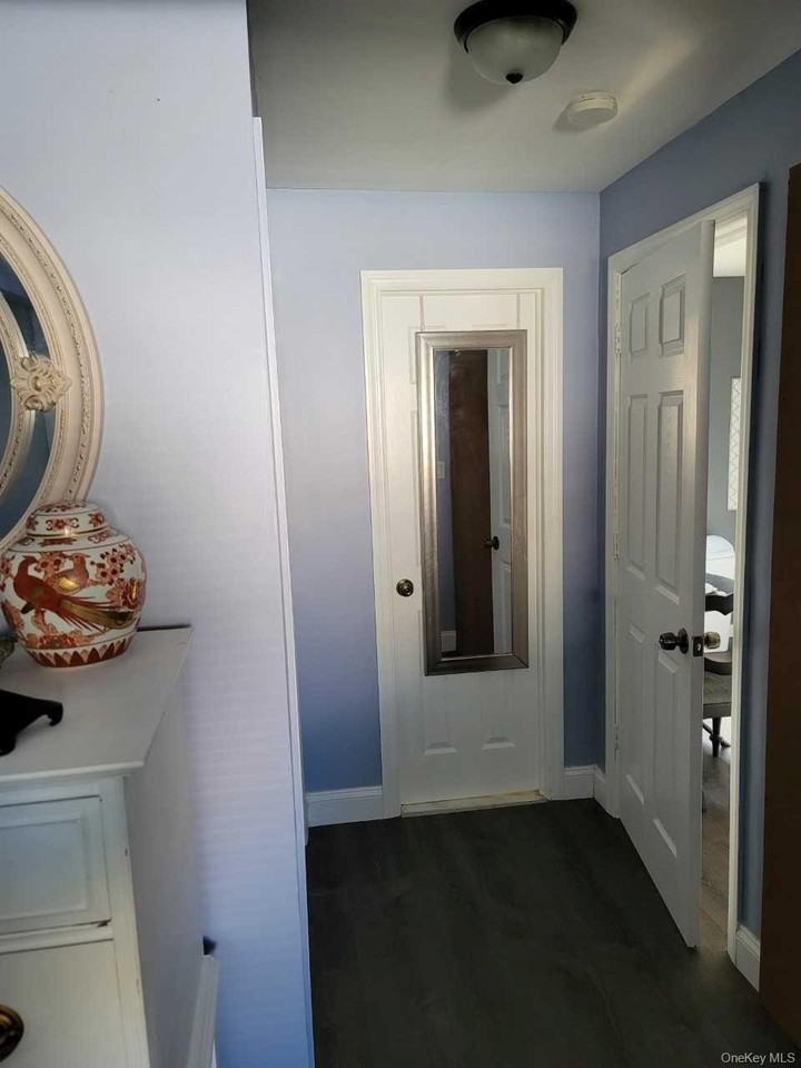 320 Clayton St - Photo 7 of 11