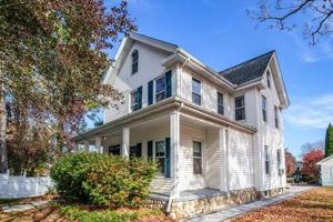 featured image of 33 Dunbar St #33