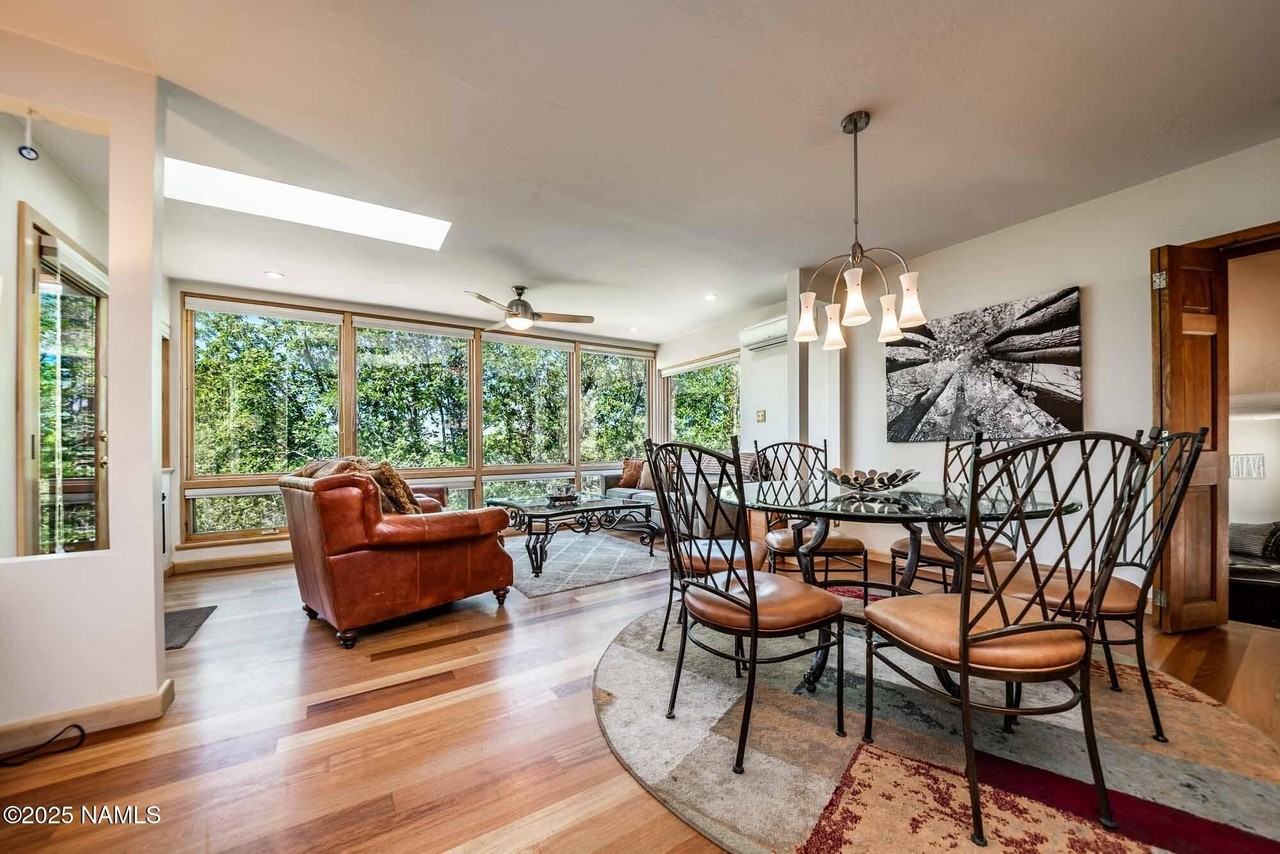 427 E Cherry Ave - Photo 4 of 50