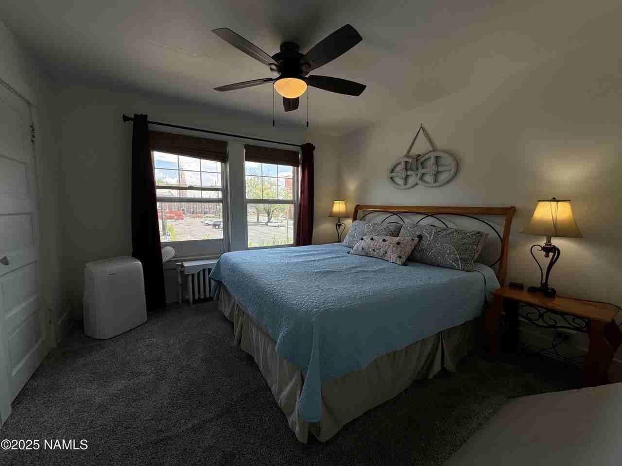 309 N Humphreys St - Photo 2 of 11