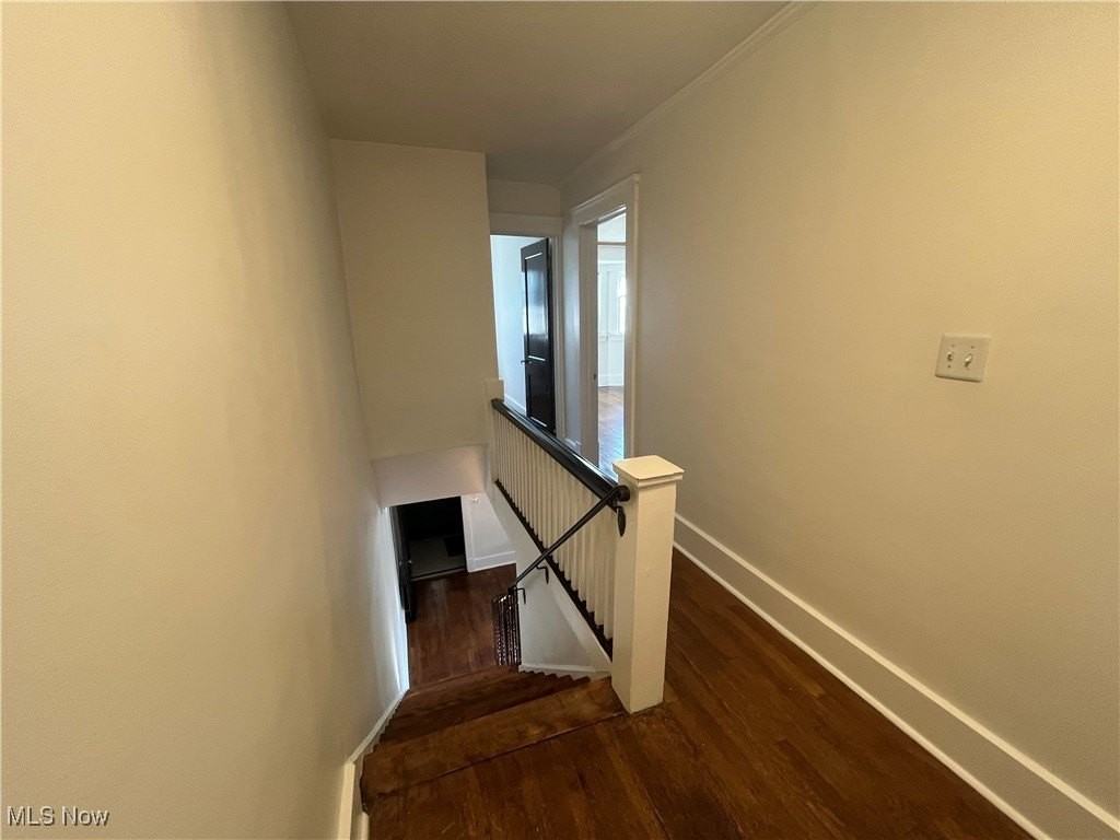 10310 Clifton Blvd - Photo 6 of 11