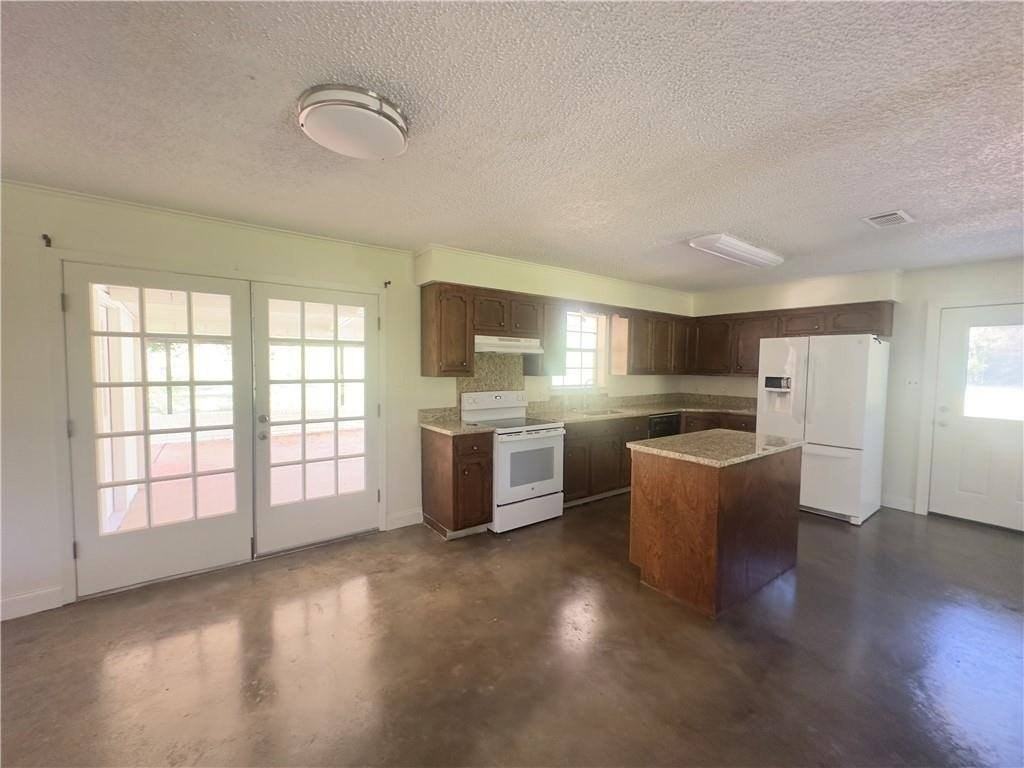 48161 Galafaro Rd - Photo 6 of 15