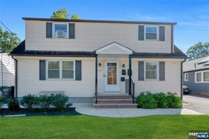 featured image of 132 River Edge Rd