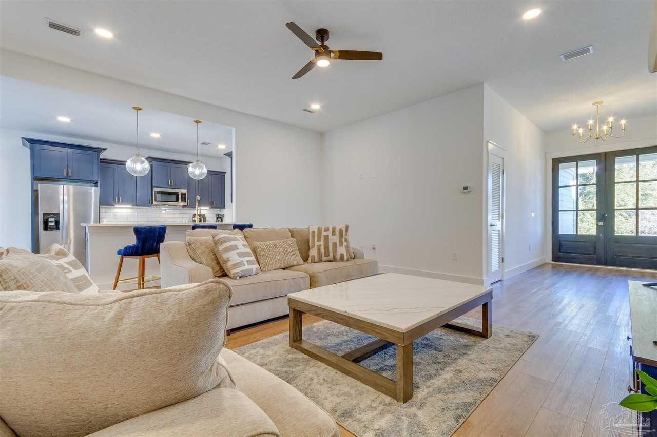 5439 Stage Coach Trl - Photo 3 of 19