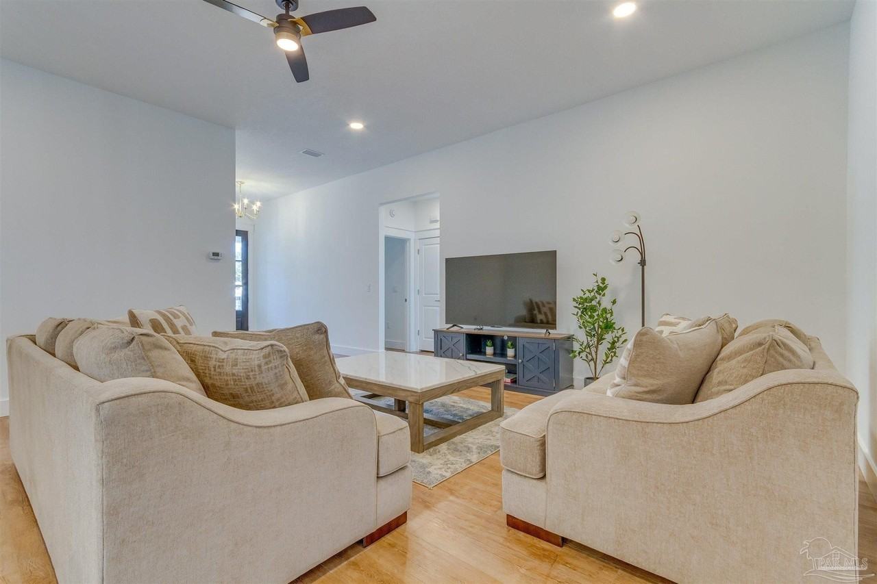 5439 Stage Coach Trl - Photo 4 of 19