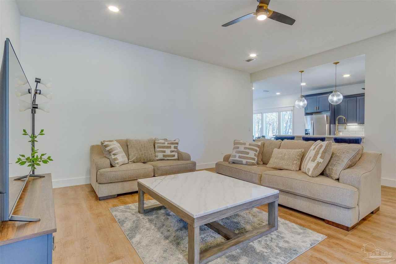 5439 Stage Coach Trl - Photo 5 of 19