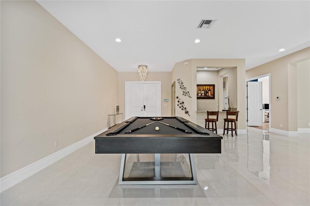 9571 Eden Roc Ct - Photo 4 of 50