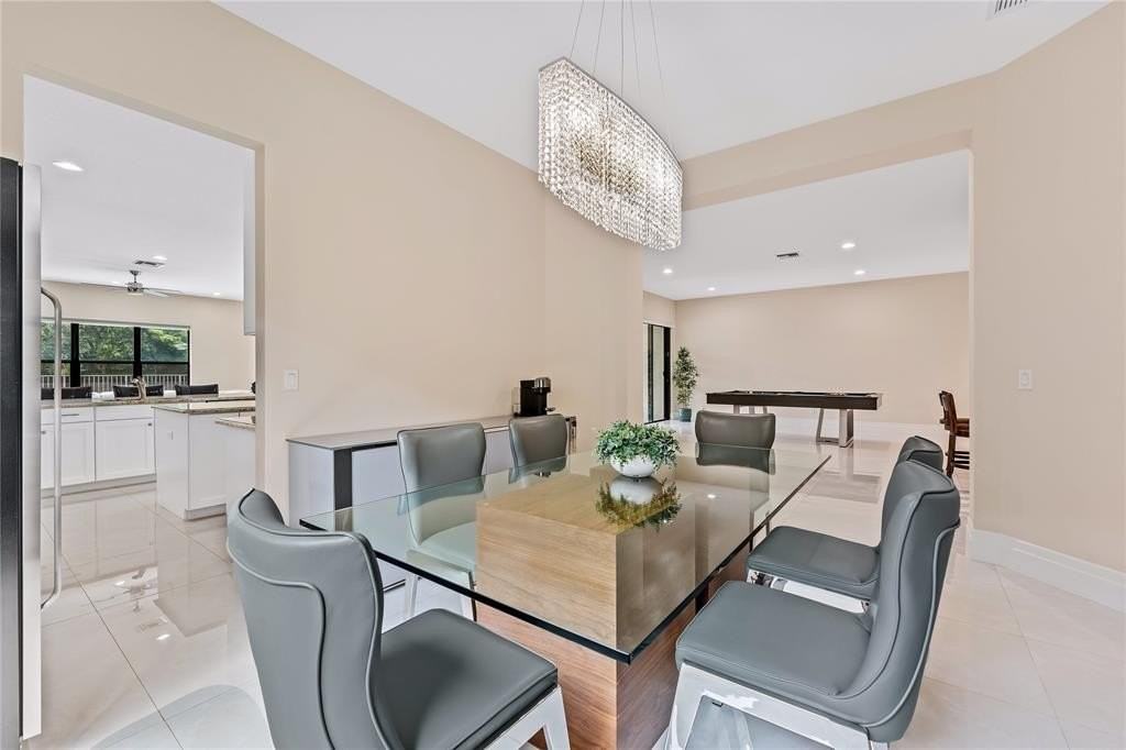 9571 Eden Roc Ct - Photo 7 of 50