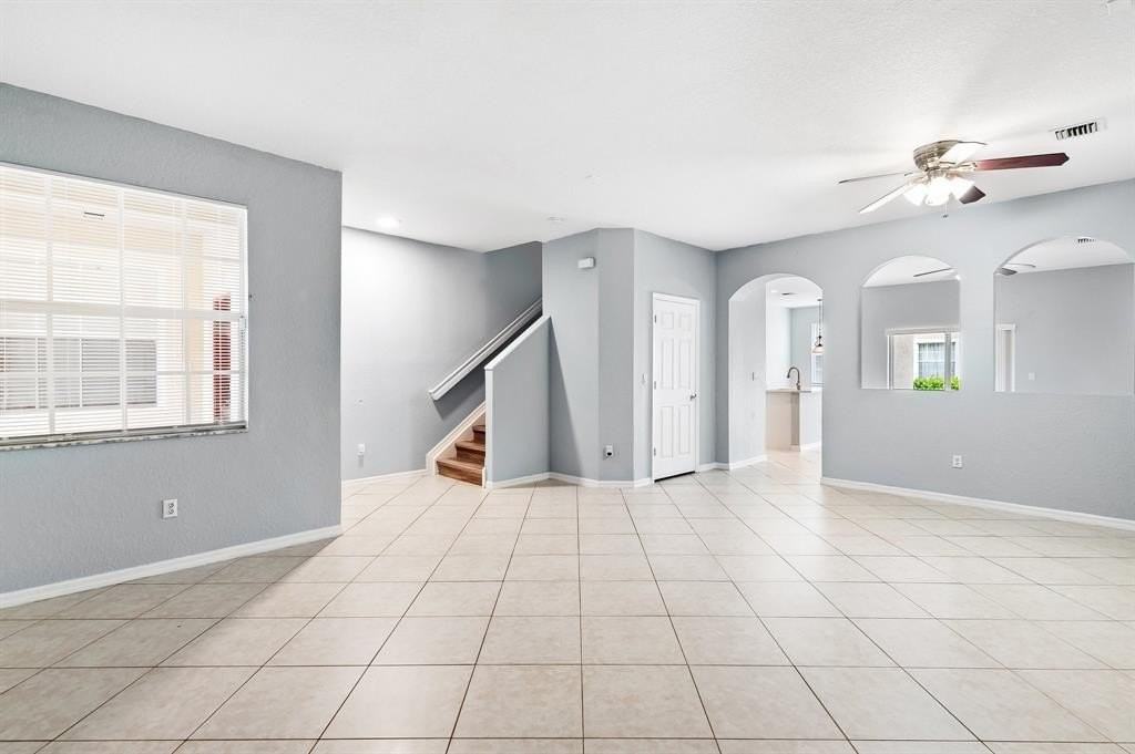 9057 Plymouth Pl - Photo 4 of 25