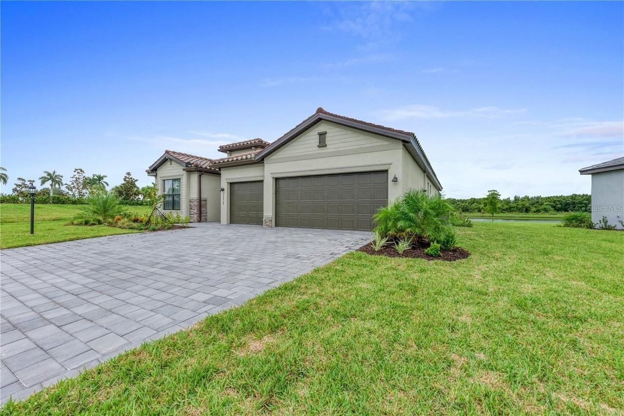 16464 Whale Grey Pl - Photo 3 of 42