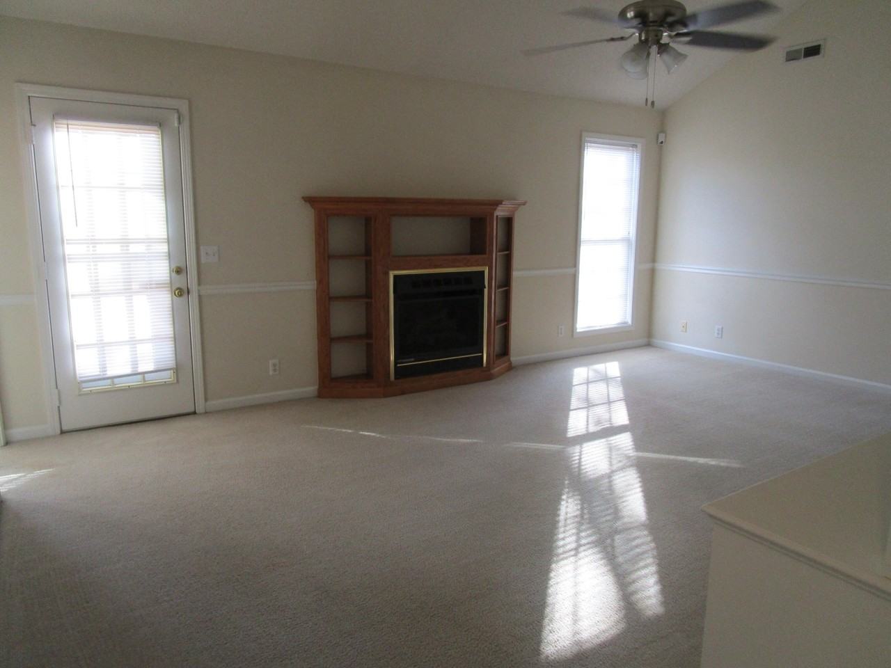 2850 Danville Ln - Photo 6 of 26