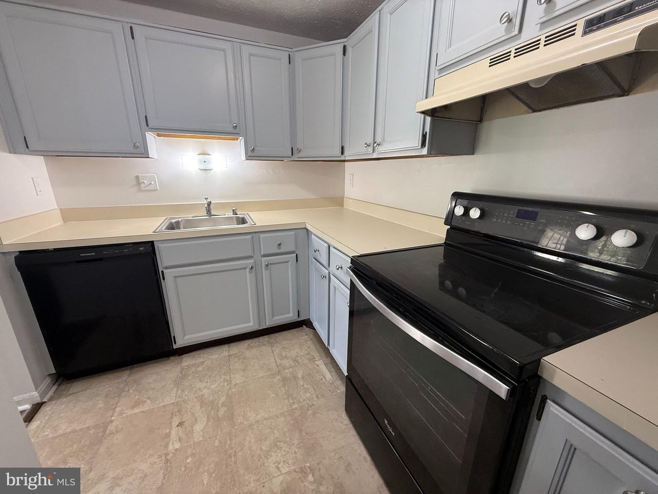 2125 Wainwright Ct Unit Bc #BC - Photo 5 of 20