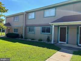 featured image of 220 Park Ave Apt 11u #11U