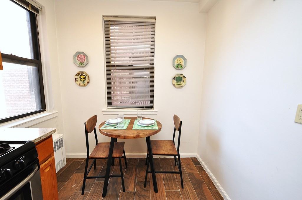 142 Garth Rd - Photo 4 of 27