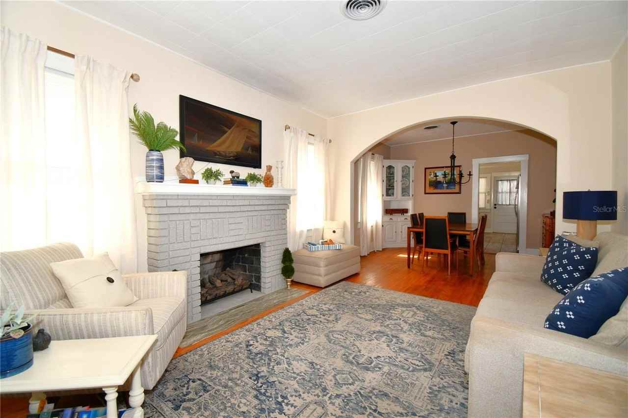 1245 N Alexander St - Photo 5 of 26