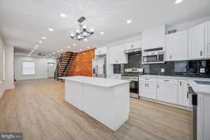 featured image of 6116 Callowhill St