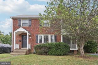 834 N Woodrow St - Photo 1 of 1