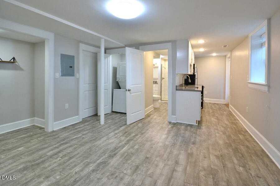 1900 Sunset Ave - Photo 2 of 15