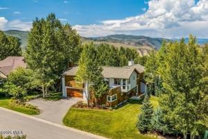 featured image of 11 Russell Trail