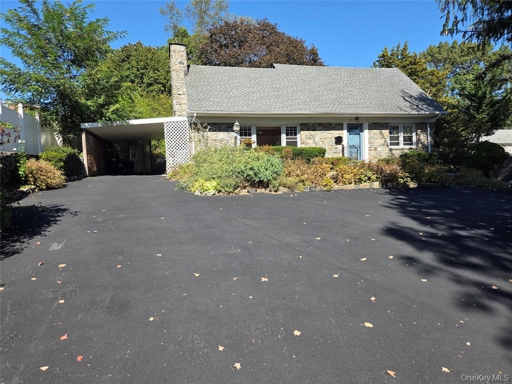 173 Underhill St - Photo 2 of 16
