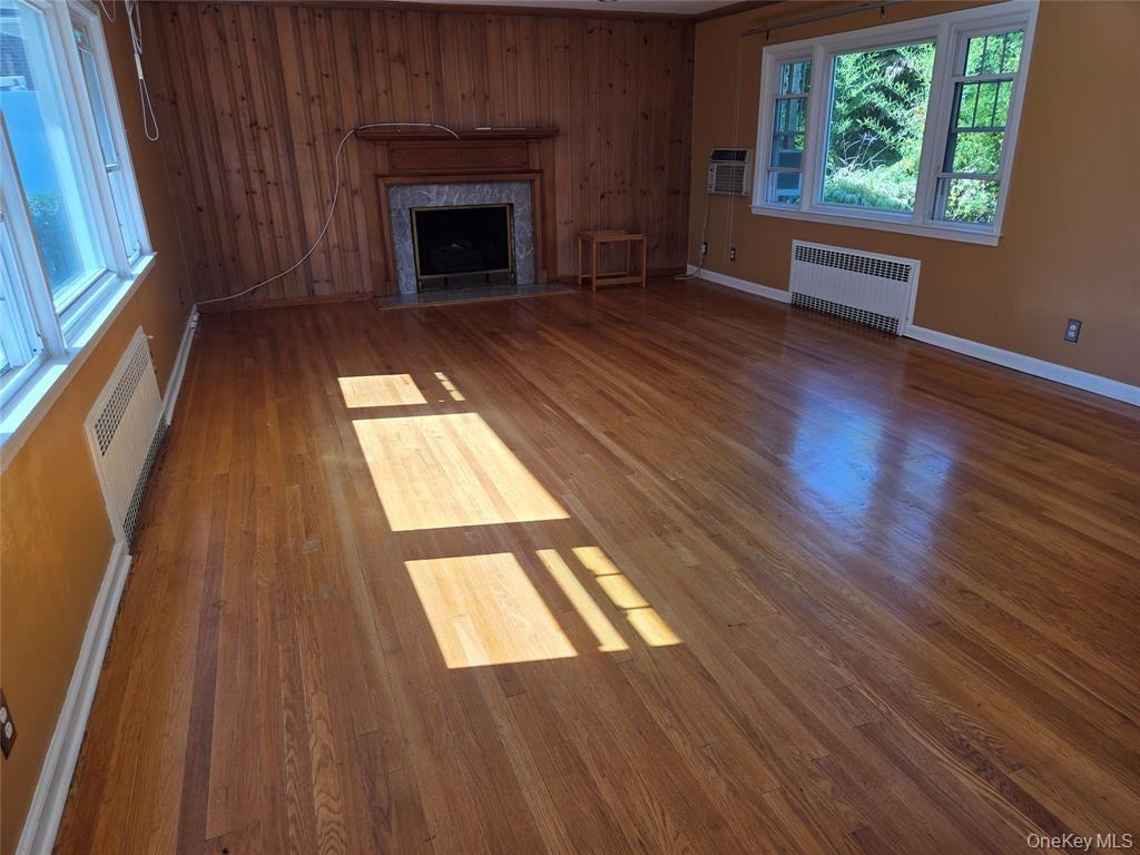 173 Underhill St - Photo 7 of 16