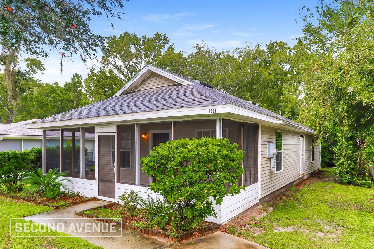 1531 Brook Forest Dr - Photo 3 of 27