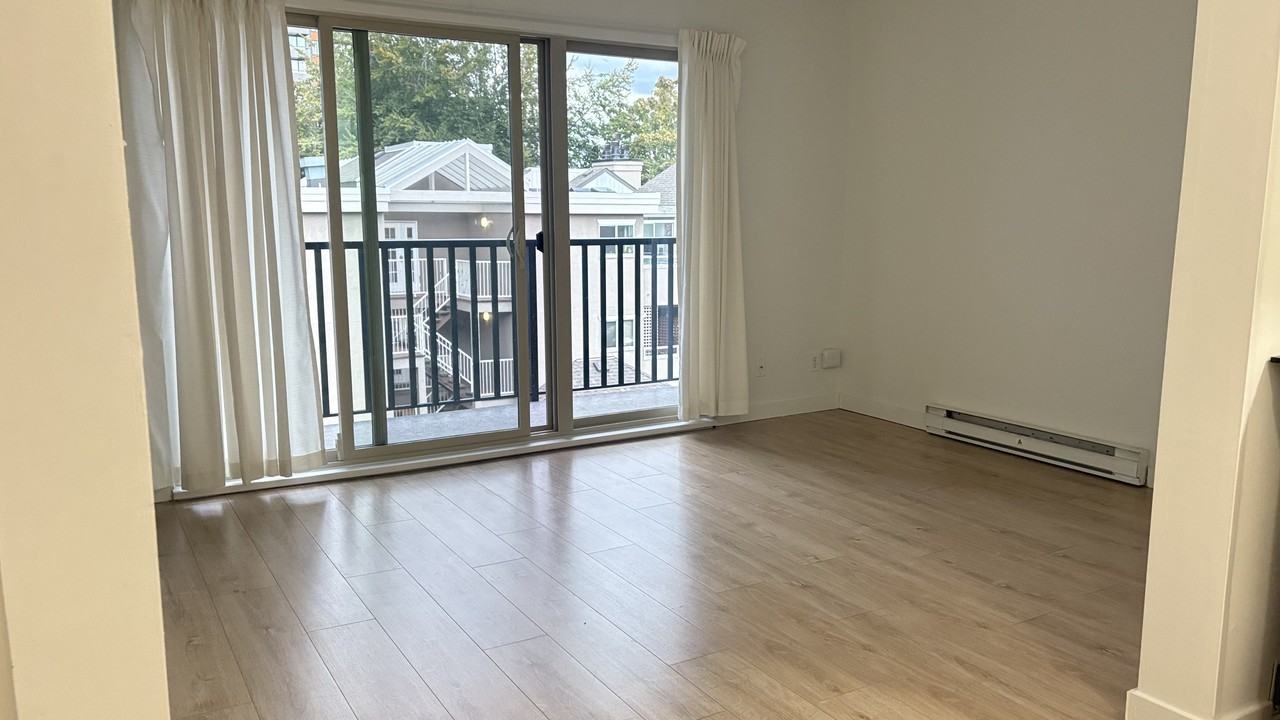 525 West 14th Avenue - Photo 3 of 12