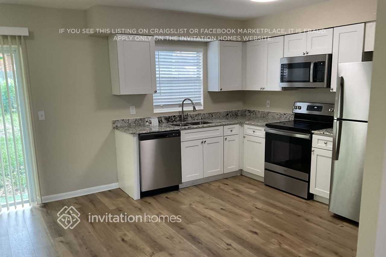 2009 E Humphrey St - Photo 7 of 27