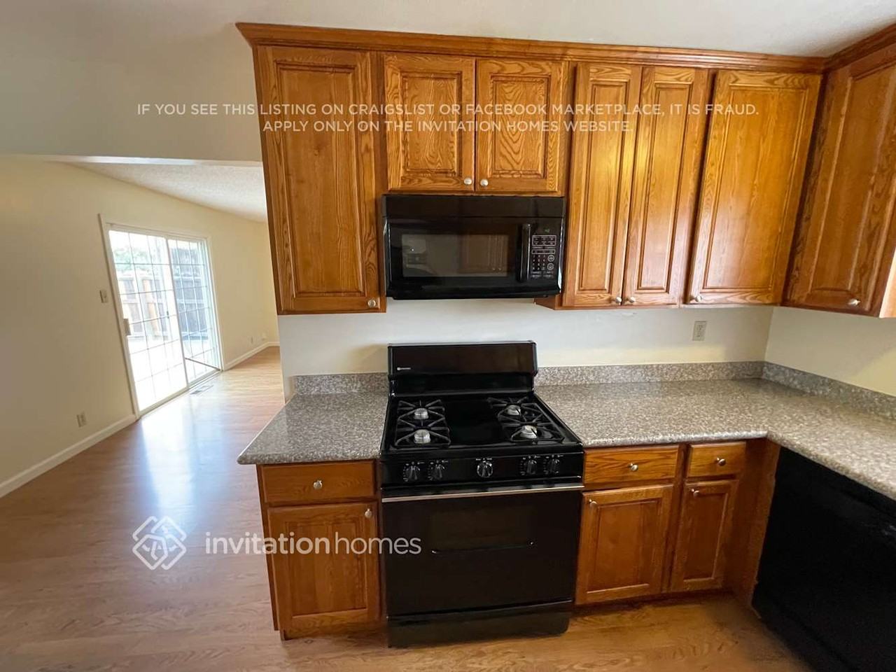 201 Mori St - Photo 5 of 19
