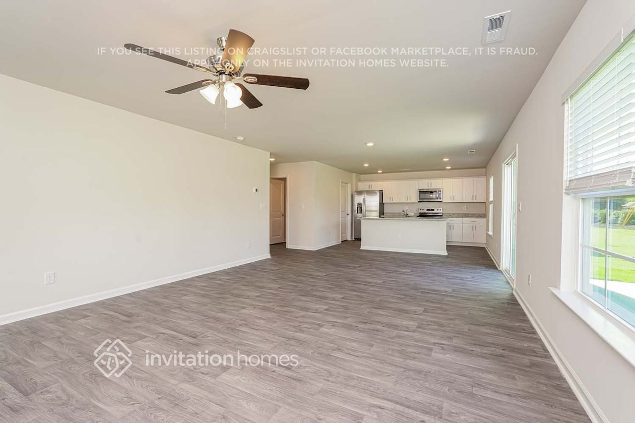 510 Jack Pine Street - Photo 5 of 18