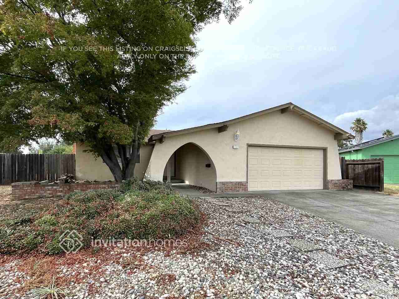 1127 Cormorant Pl - Photo 2 of 23