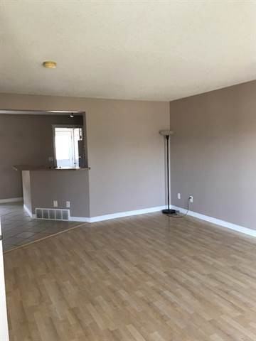 6 Pinnacle Avenue - House - Photo 2 of 12