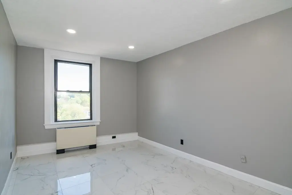 140 Chestnut St #140 - Photo 6 of 14