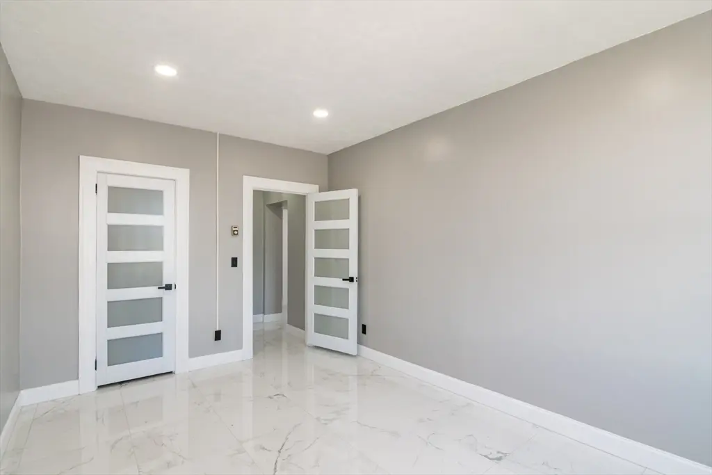 140 Chestnut St #140 - Photo 7 of 14