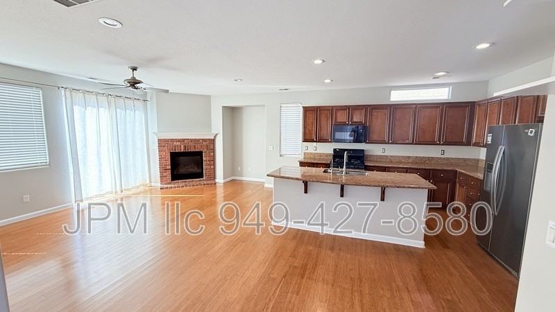 1740 Granite Chief Dr - Photo 3 of 19