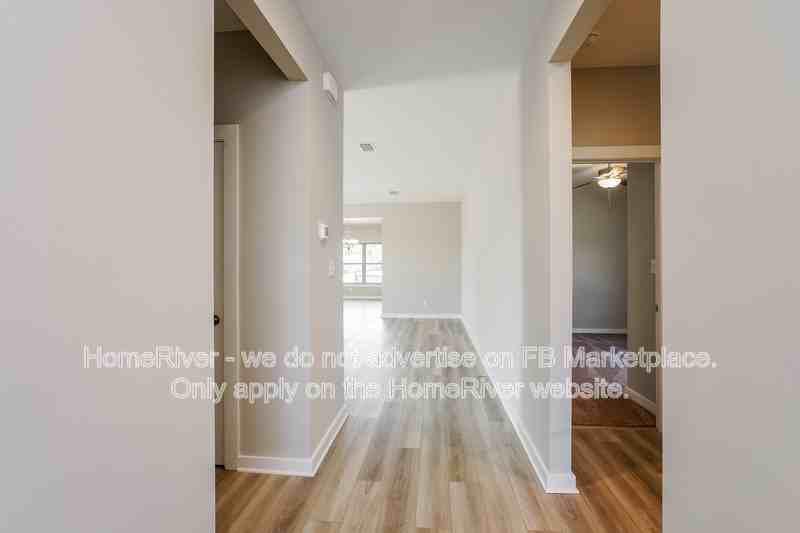 818 Temple St - Photo 5 of 22