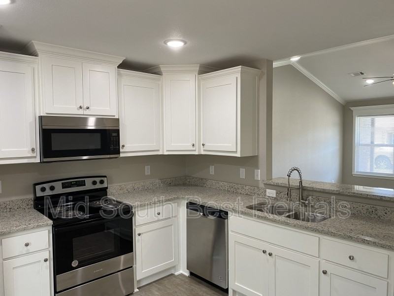 301 Sparrow Road - Photo 4 of 13