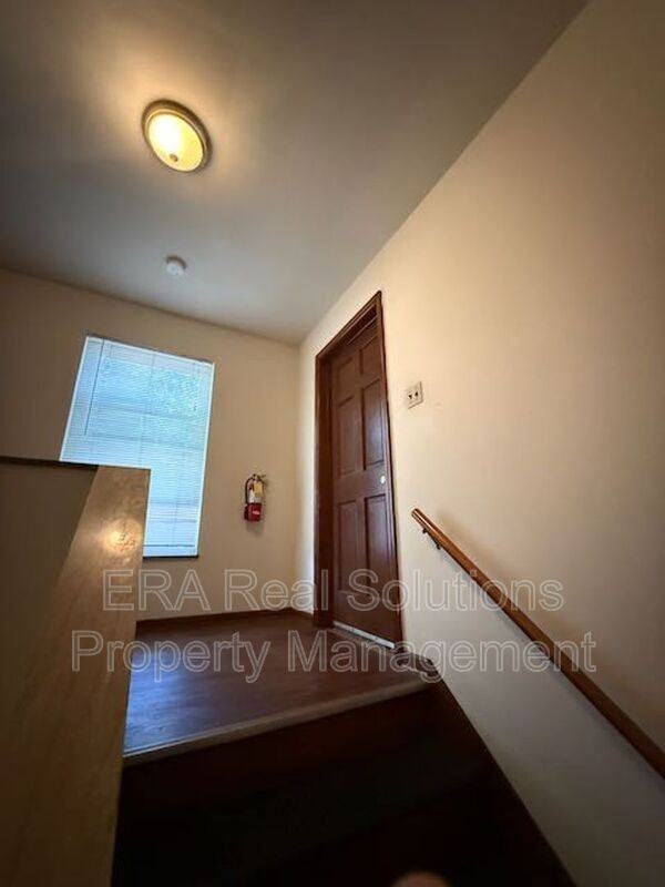 902 Kenwick Rd #D - Photo 2 of 12