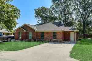 featured image of 919 S Farmington Rd