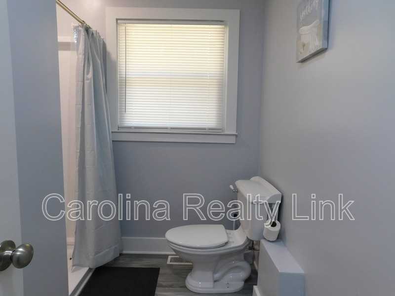 Thriftwood Dr - Photo 6 of 9