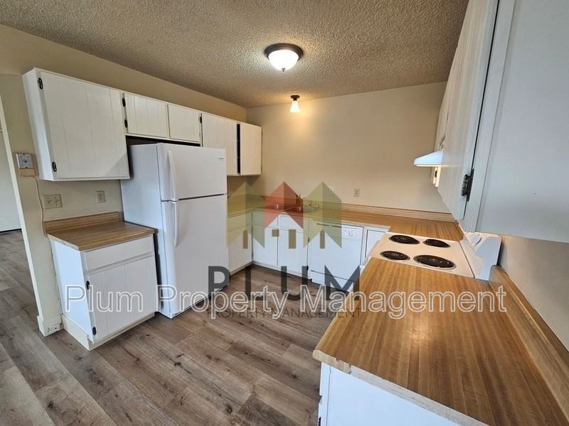 5602 Bridger Ct #A - Photo 7 of 30