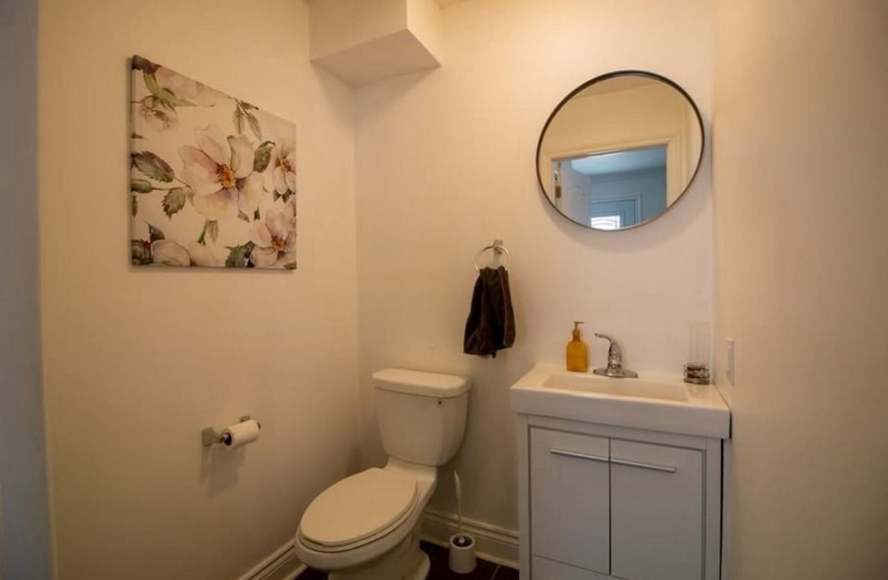 119 Hinton Ave N - Photo 4 of 16