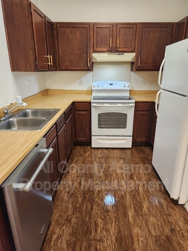 3443 Ridge Smoke #R - Photo 4 of 11