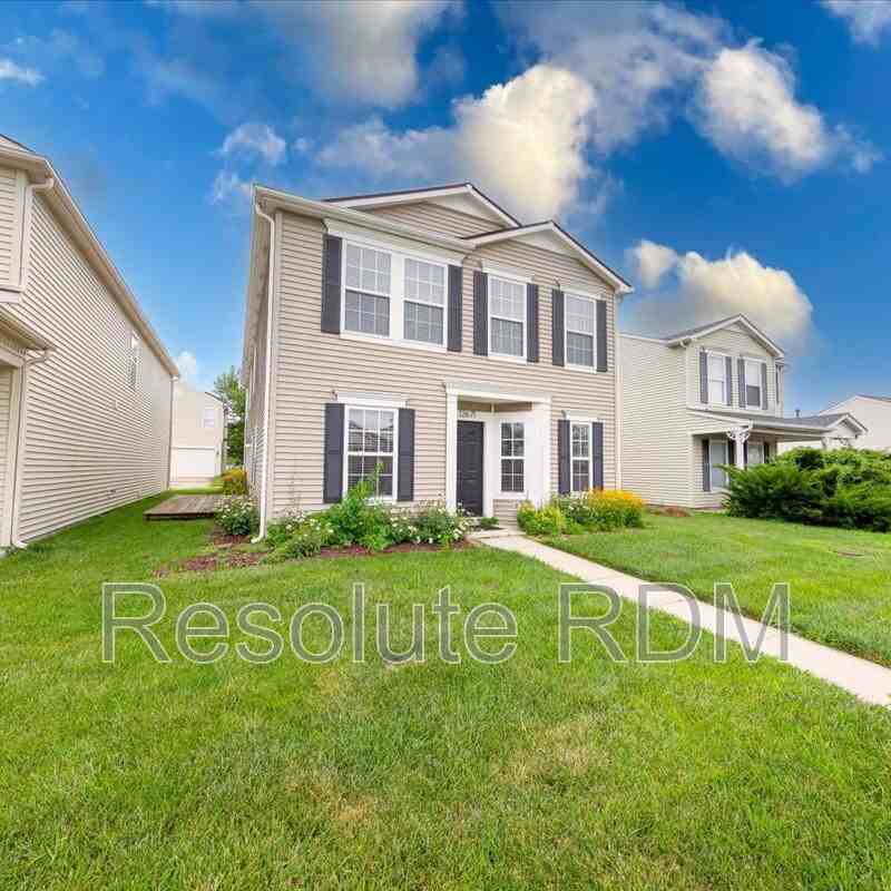 12671 Endurance Dr - Photo 3 of 34