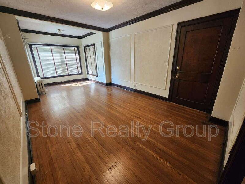 525 S 6th St #4 - Photo 3 of 10