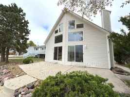 featured image of 32 Front St