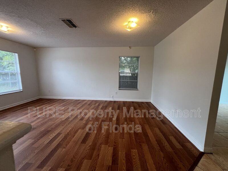 9060 Se 88th St - Photo 4 of 50