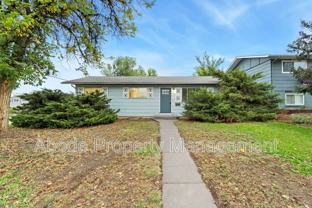328 N Roosevelt Ave - Photo 1 of 1
