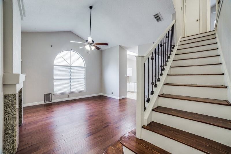 6158 Valley Clf - Photo 7 of 50